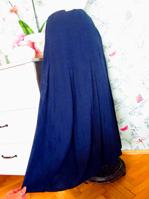 Sukně dívky z lepší rodiny:-) — foto 3