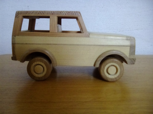 Dřevěné auto — foto 3