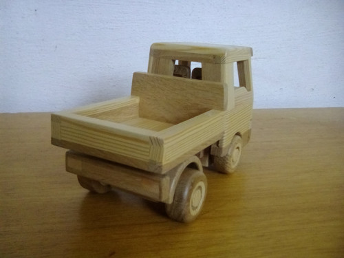 Dřevěné auto — foto 3
