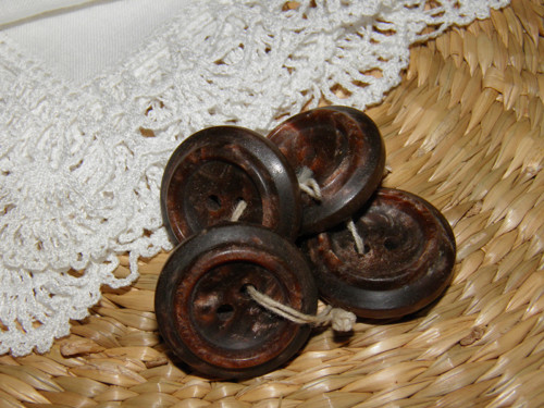 Hnědé knoflíky — foto 2