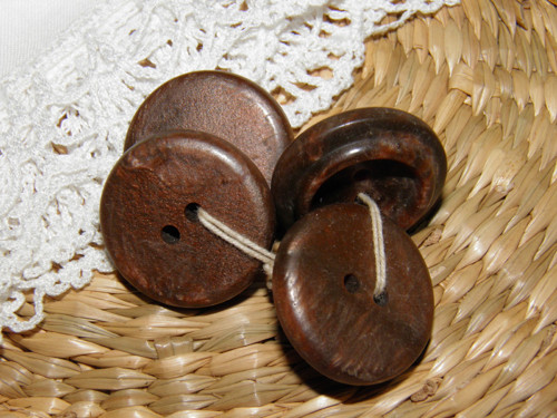 Hnědé knoflíky — foto 3