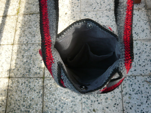 Kabelka šedočervená — foto 3