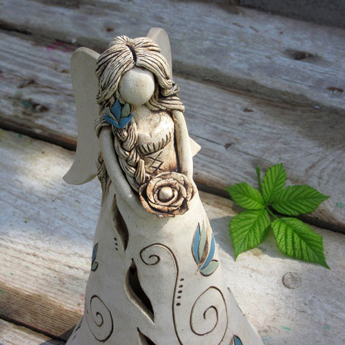 Keramický anděl s ornamenty - záloha — foto 2