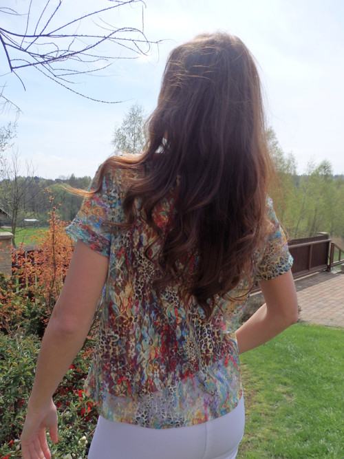 Lehká,barevná halenečka — foto 3