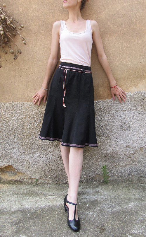 Elegantní Sukně Do Společnosti — foto 3