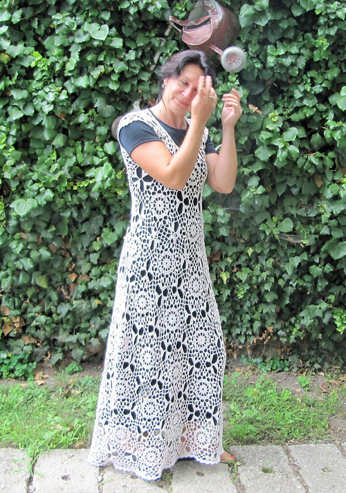 Háčkované šaty — foto 5