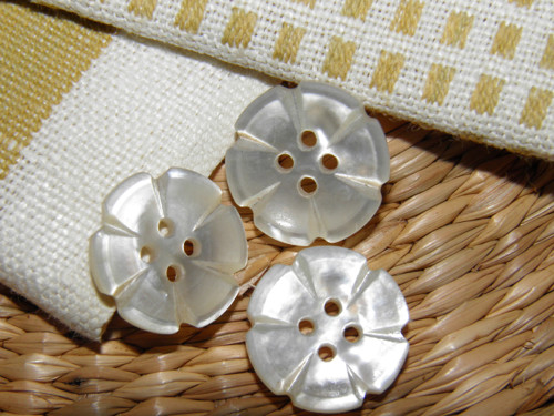 Perleťové knoflíky kytičky — foto 3