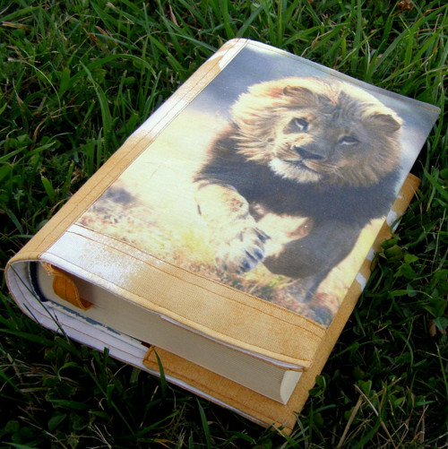 "Panthera leo" - obal na knihu — foto 4