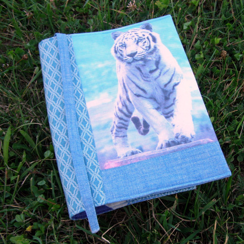 "Panthera tigris" - obal na knihu — foto 4
