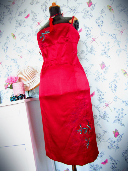 Šaty fatal red — foto 2