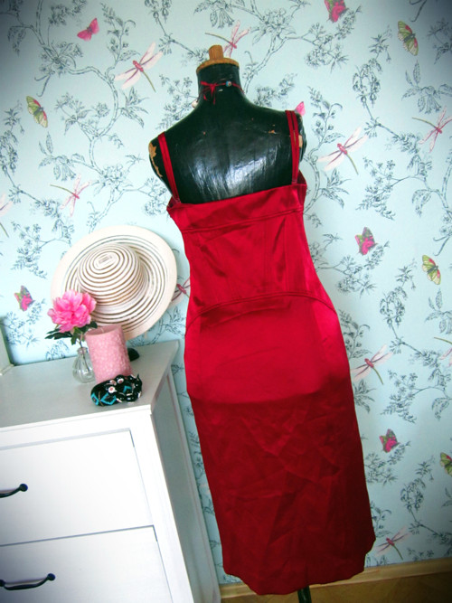Šaty fatal red — foto 5