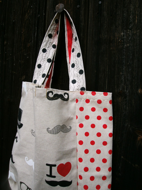 Knírkačka - in ta dots red — foto 5