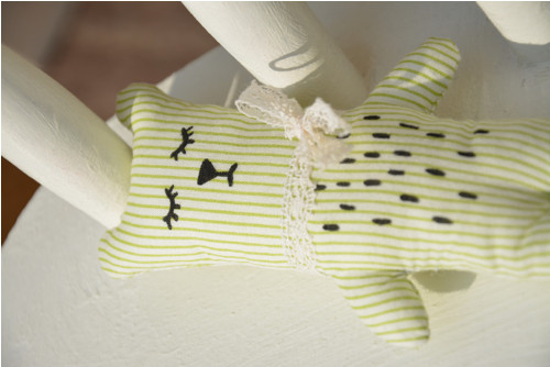 Mini Bubu Bear sleeping green stripes — foto 5
