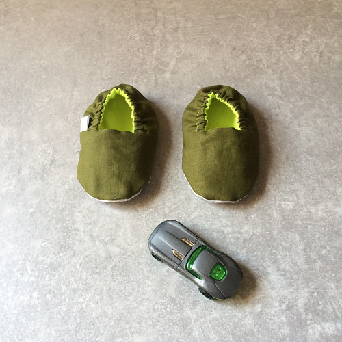 Bavlněné capáčky KHAKI 0-6M — foto 2