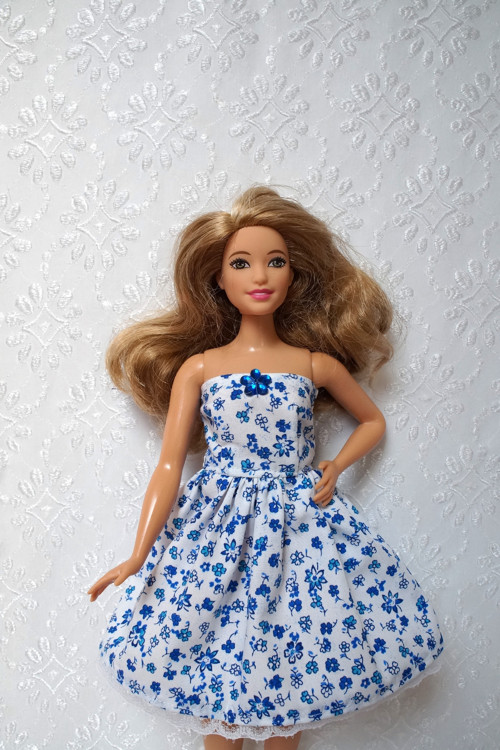 Šaty pro Barbie 2016 - baculku — foto 2