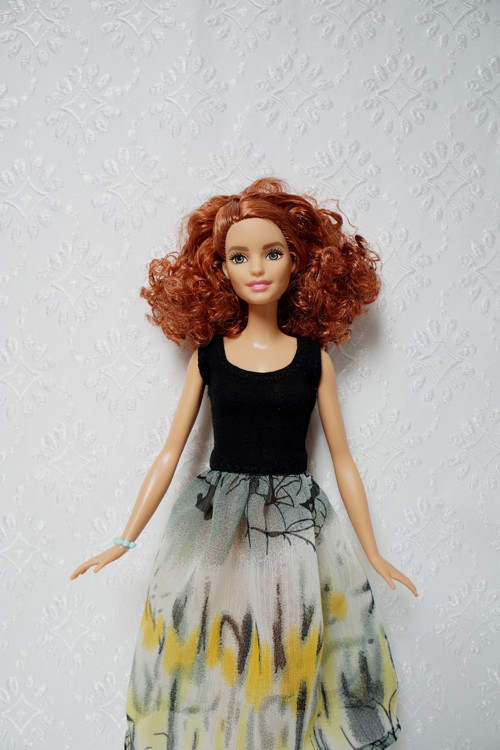 Šaty pro Barbie 2016 - Curvy, Tall — foto 4