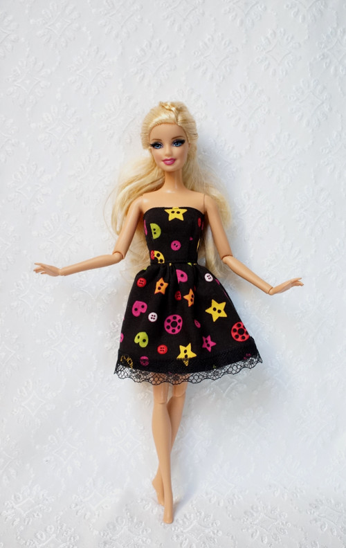 Letní šaty pro Barbie — foto 2
