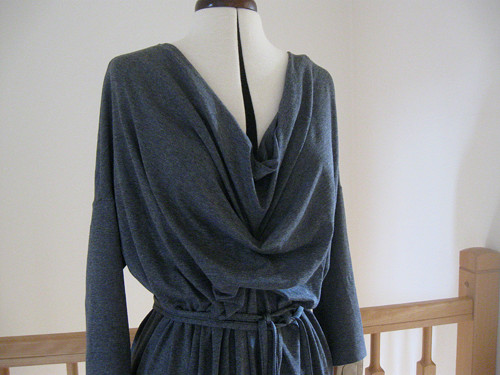 Tmavě šedé... oversize šaty" ... — foto 6