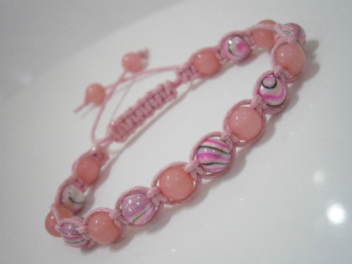 Růžový náramek (macramé/shamballa) — foto 3