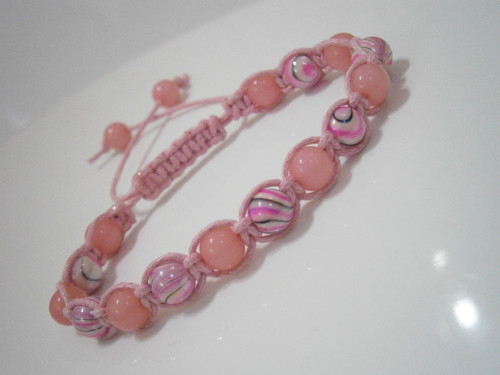 Růžový náramek (macramé/shamballa) — foto 4