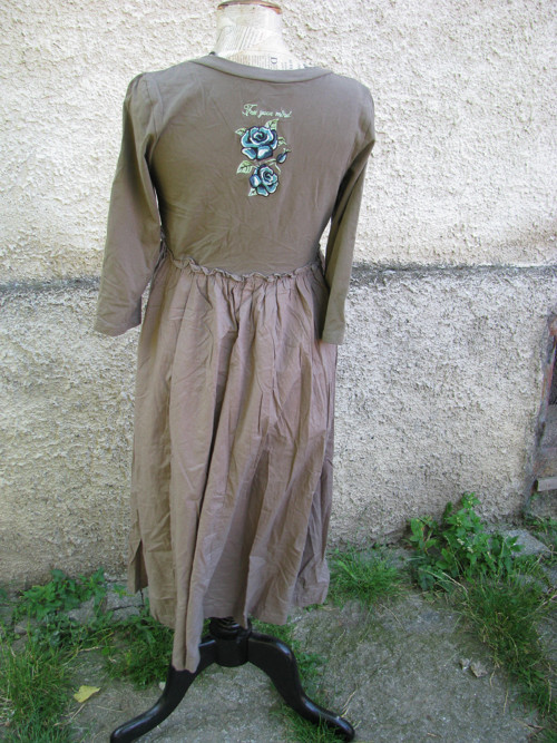 Khaki šaty — foto 4
