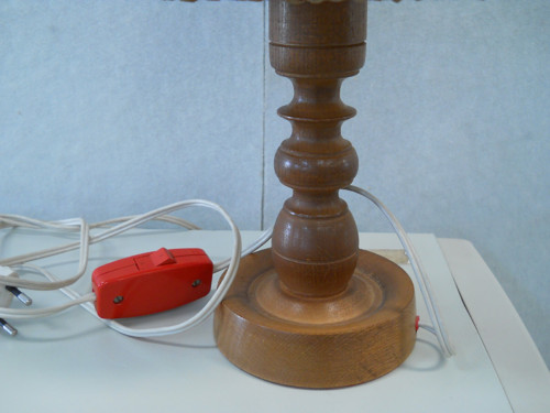 Dřevěná lampa — foto 3
