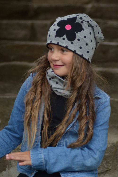 Šedá s kytičkou — foto 2