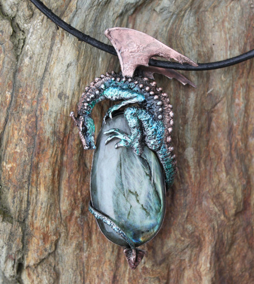 Dračí amulet — foto 2