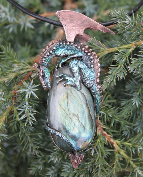 Dračí amulet — foto 4