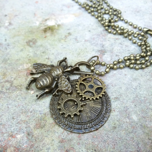 Včela - steampunk — foto 2