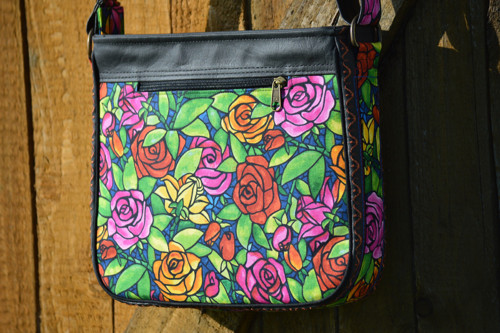 CROSSBODY - Vitráž — foto 4