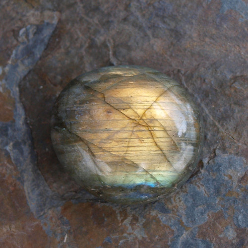 Labradorit, placka 34 x 29mm — foto 4