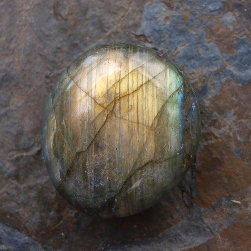 Labradorit, placka 34 x 29mm — foto 5