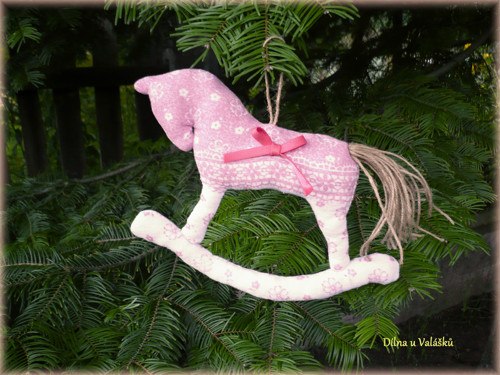 Růženka.. houpací koník ručně šitý — foto 3