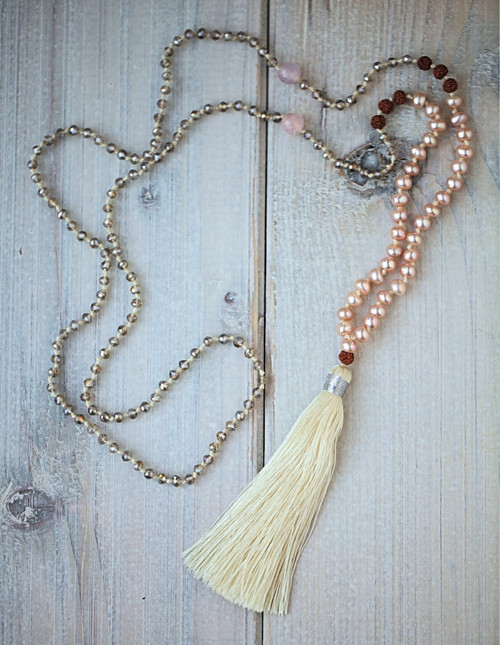 Boho Náhrdelník s Rudrakšou & Perly — foto 2