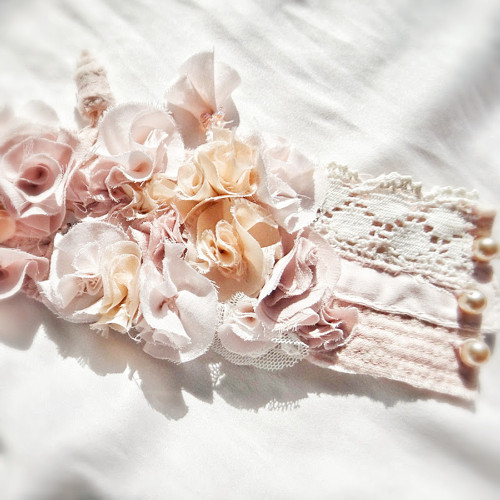 Silk boho romance - ručně šitý náramek — foto 3