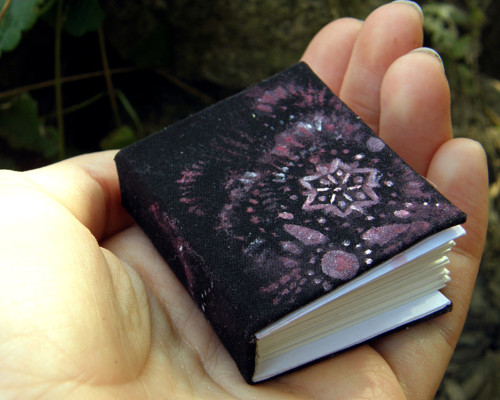 Little black book — foto 2