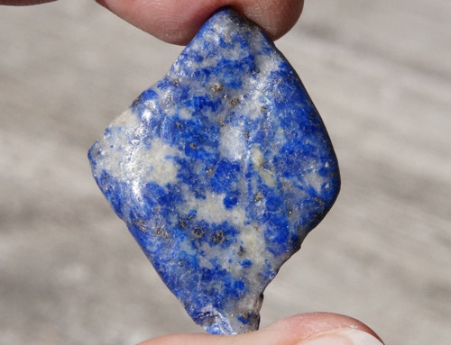 Nedoleštěný lapis lazuli D5898 — foto 3