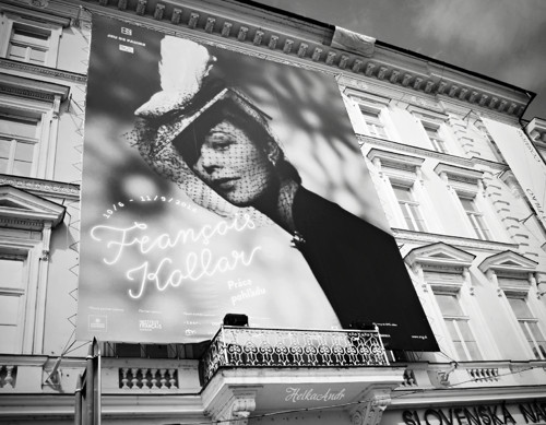 Kráska z plakátu — foto 2