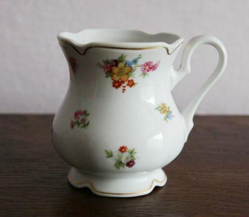 Porcelánový krasavec - hrníček značky Leander — foto 2