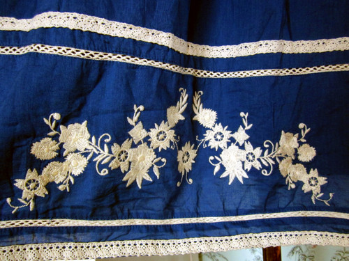 Šaty folklórek — foto 4