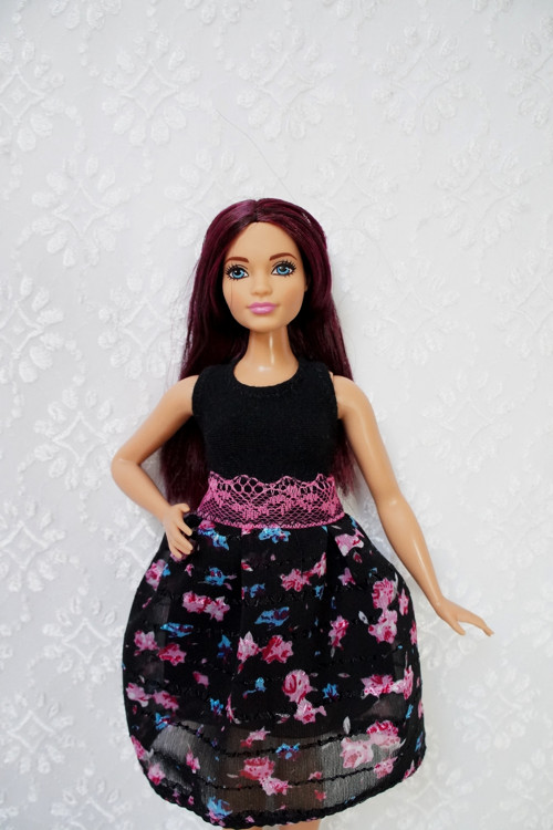 Šaty pro Barbie 2016 - curvy - baculku — foto 3