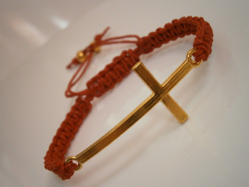 Ochranný náramek s křížem (Kabbalah) - macramé — foto 5