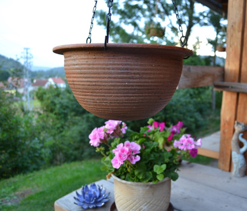 Závěsný květináč vroubkovaný — foto 2