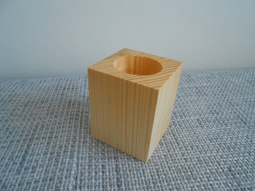 Svícen dřevěný 7cm — foto 2