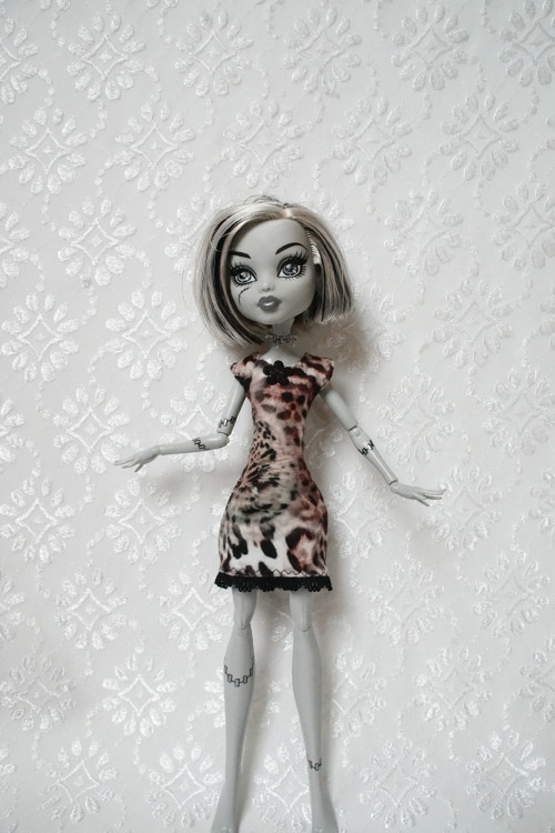 Letní šaty pro Monster High — foto 3