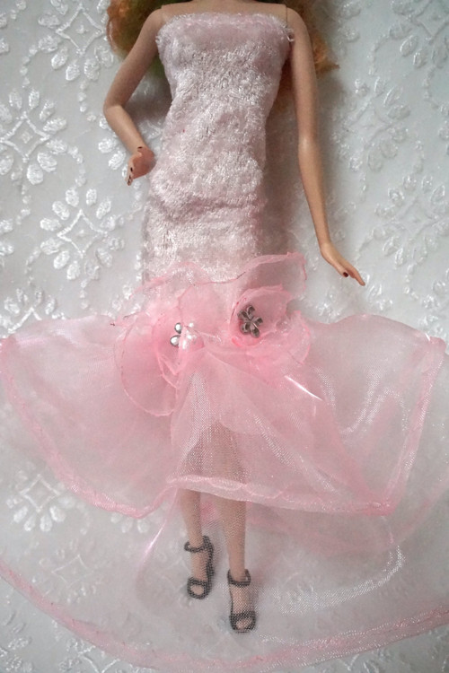 Šaty pro modelku — foto 2