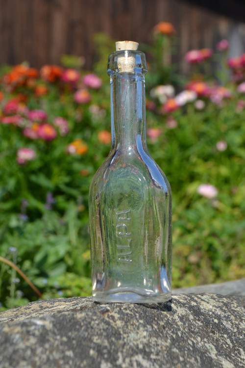 Láhev s nápisem č. 10 — foto 2