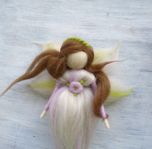 Éterická vílenka — foto 2