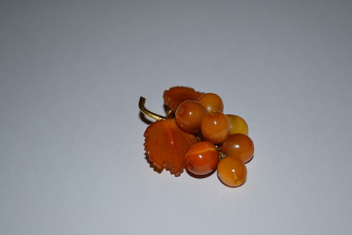Vinobraní - brož - jantar — foto 3